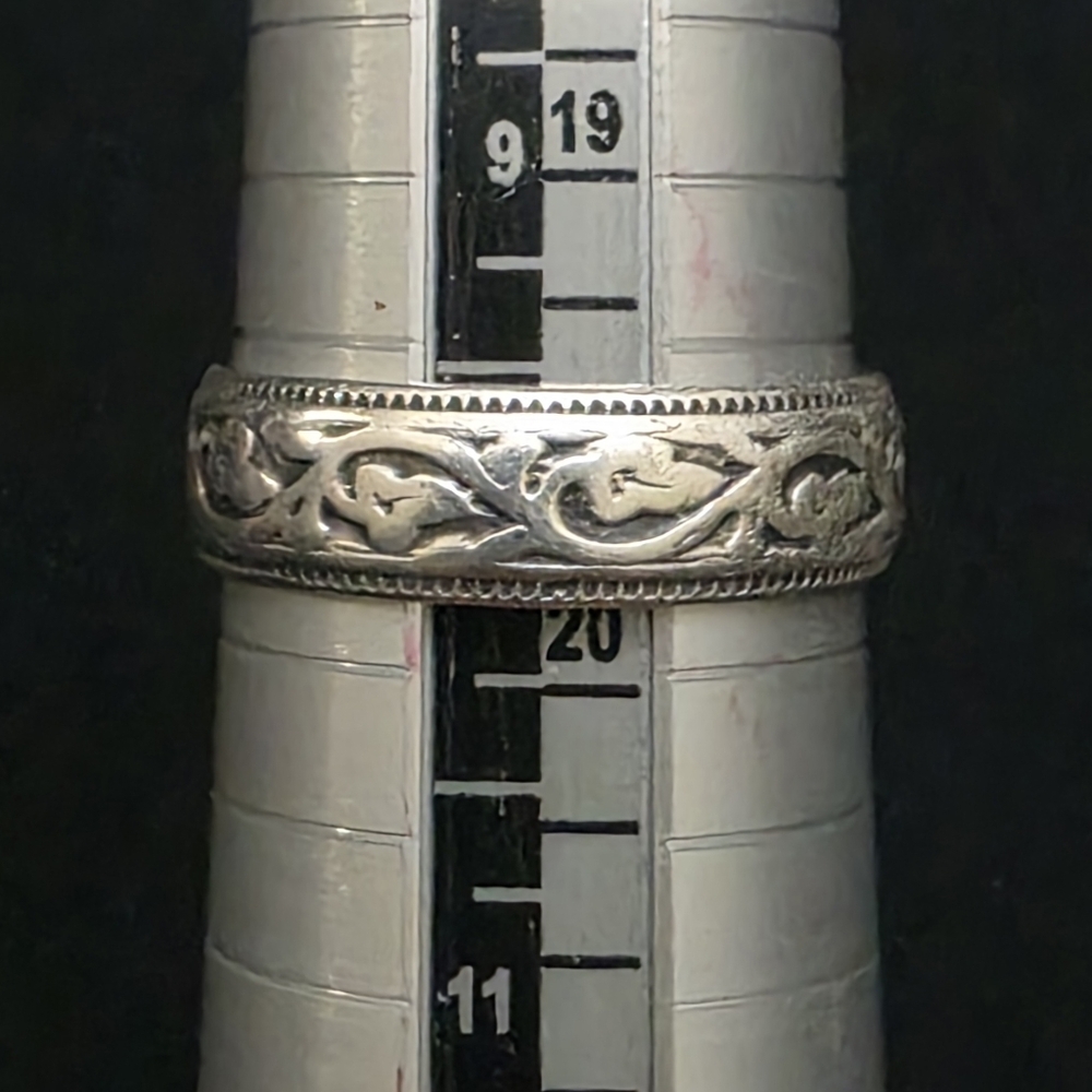 Antique Sterling SILVER Wedding Band  - Size 10